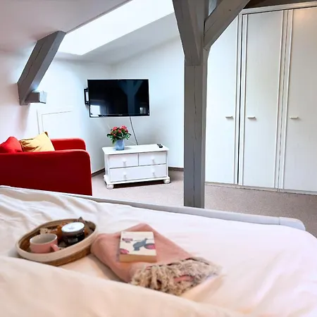 Kleene Helene Apartment